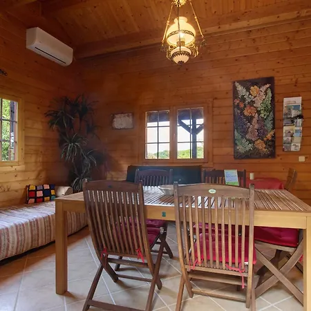 Quinta Do Castelo - Casa De Madeira Landhaus Reguengo Grande